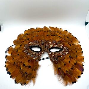 Vintage Halloween/Mardi Gras feather mask